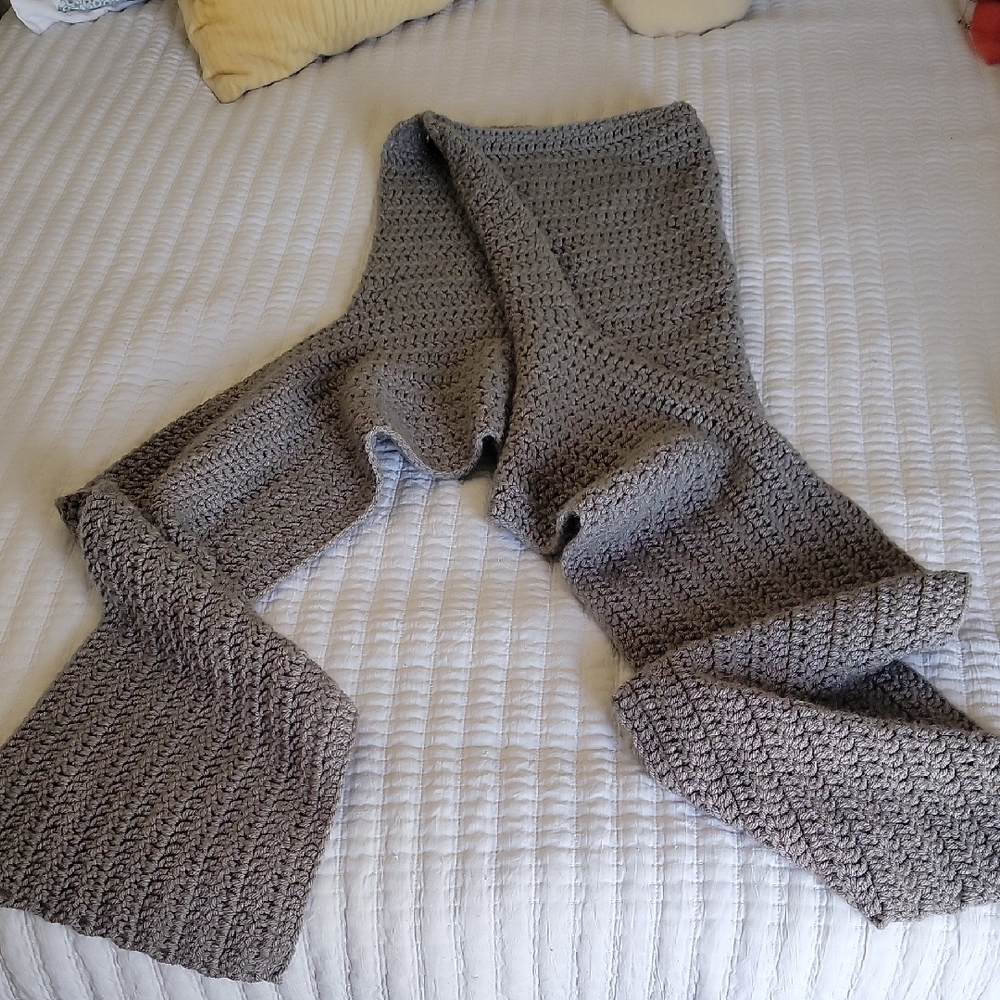 Handmade Chunky Knit Scarf in Gray